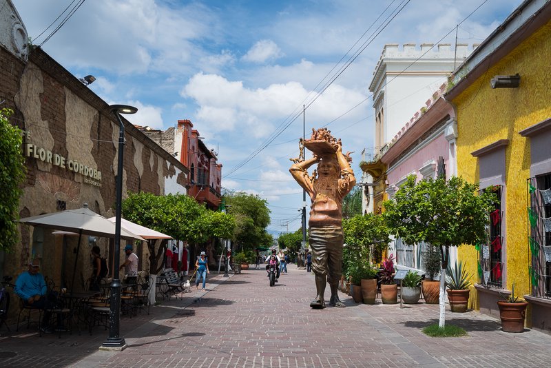 Tlaquepaque statue